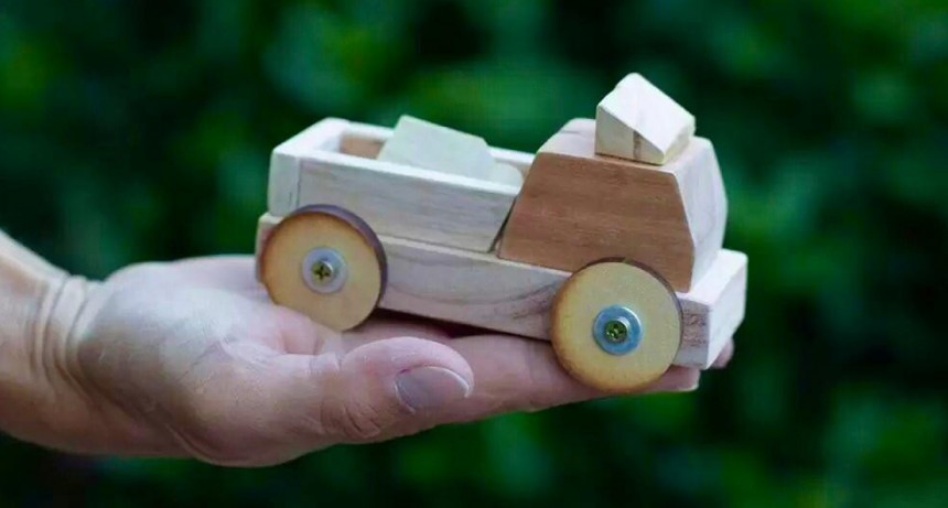 JUNTA JUGUETES PARA REGALAR SONRISAS