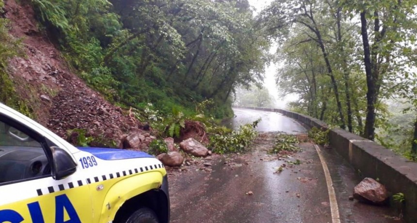 SE VOLVIÓ A CORTAR EL ACCESO POR RUTA 307