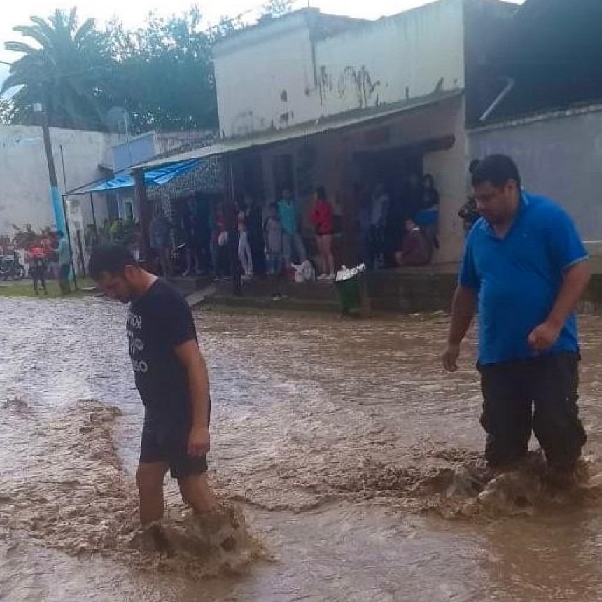 TORMENTAS FUERTES, CON LLUVIAS Y RAFAGAS IMPORTANTES EN SALTA
