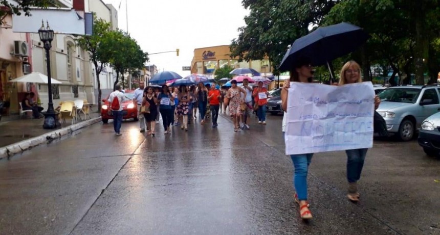 DOCENTES AUTOCONVOCADOS MARCHARON EN MONTEROS