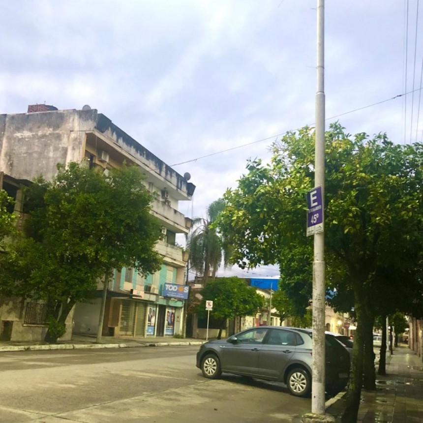 LUNES NUBLADO CON LLOVIZNAS ESPORADICAS EN MONTEROS