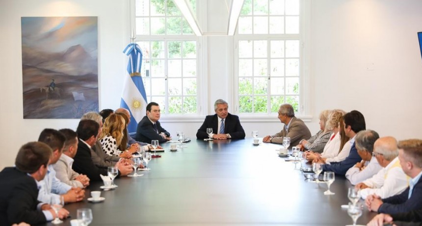 EL PRESIDENTE ALBERTO FERNÁNDEZ RECIBIÓ A UN GRUPO DE INTENDENTES DE CÓRDOBA