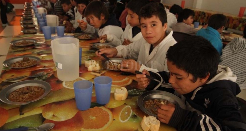 LAS ESCUELAS CON COMEDORES PERMANECERAN ABIERTAS