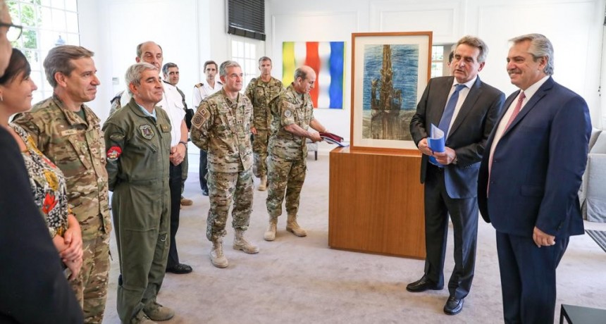 EL PRESIDENTE ALBERTO FERNÁNDEZ DIÓ INSTRUCCIONES A LAS FUERZAS ARMADAS Y REPASÓ LAS TAREAS DE PREVENCIÓN Y CONTROL EN TODO EL PAÍS