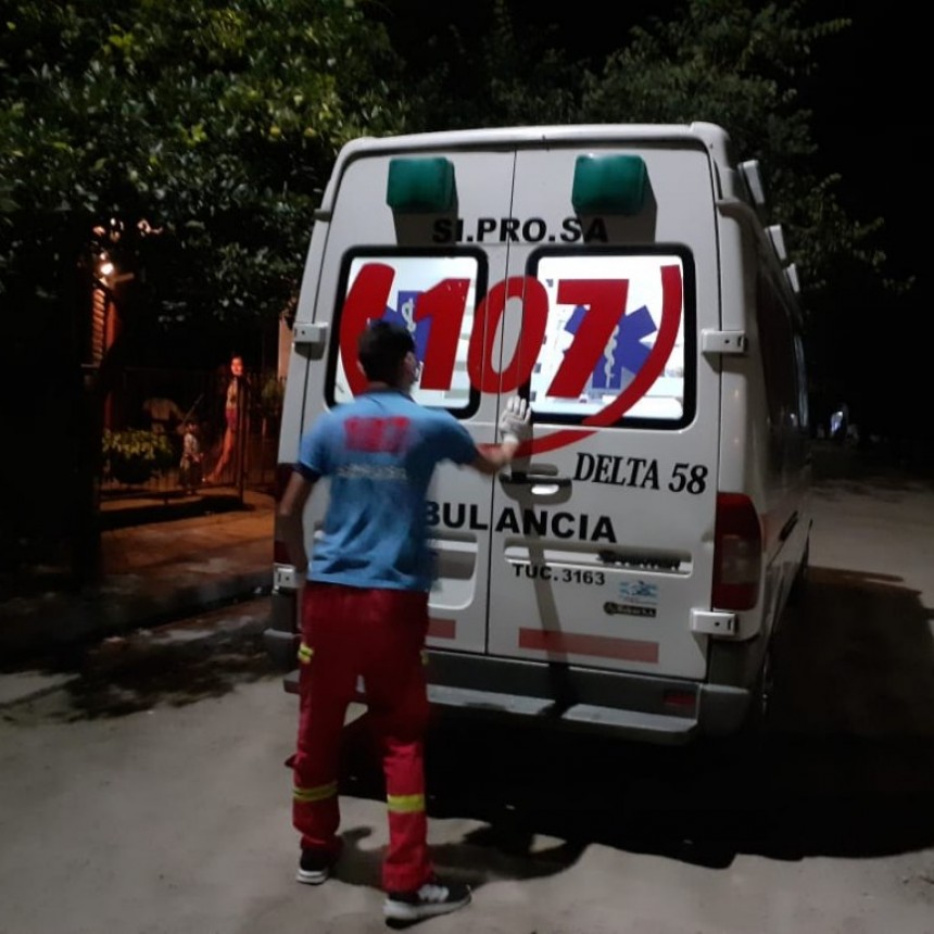 UN HOMBRE DE BARRIO MATADERO DESCOMPENSADO SE LO TRASLADÓ AL HOSPITAL