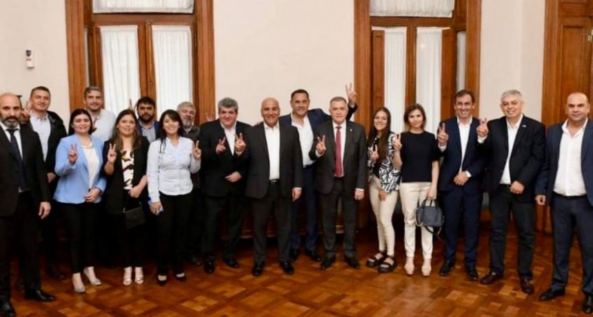 PRESENTACIÓN OFICIAL DEL PARTIDO 