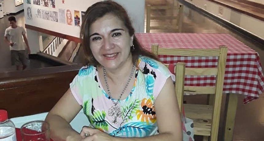 ELENA QUINTEROS: POESÍA QUE TOCA LA ESENCIA DEL SER 