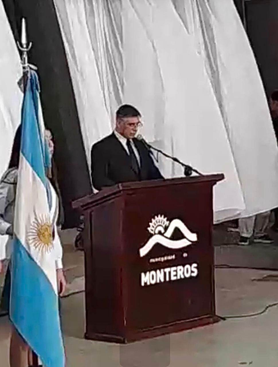 CARLOS GUINDAN HABL&Oacute; DE LA FORMACI&Oacute;N TE&Oacute;RICO-PRACTICA DEL ALUMNO DE ESC. T&Eacute;CNICA