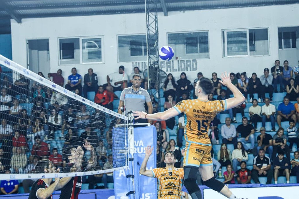 MONTEROS V&Oacute;LEY RECIBE A UPCN EN UNA HIST&Oacute;RICA SEMIFINAL 