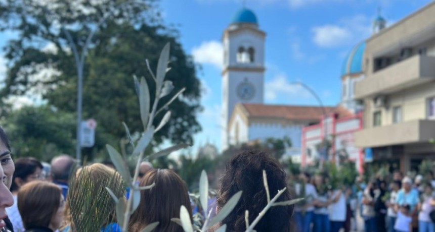 &ldquo;AMOR, CELEBRACI&Oacute;N Y SALVACI&Oacute;N&rdquo;. LA HOMIL&Iacute;A DEL PADRE JORGE MICHELOUD EN DOMINGO DE RAMOS