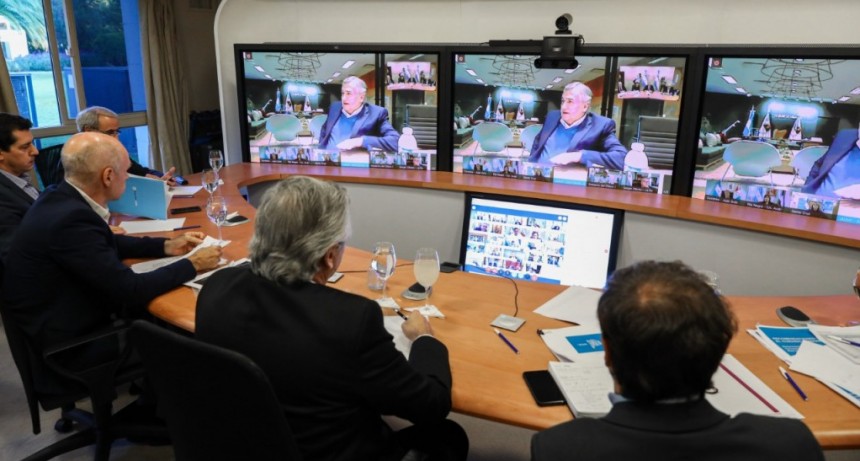 CORONAVIRUS COVID-19: EL PRESIDENTE MANTIENE UNA VIDEOCONFERENCIA CON LOS GOBERNADORES