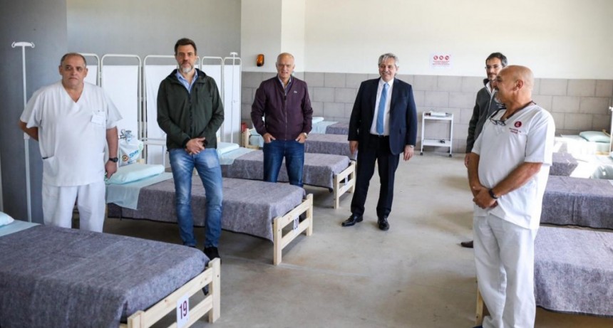 CORONAVIRUS: EL PRESIDENTE RECORRIÓ UN HOSPITAL DE CAMPAÑA EN LANÚS