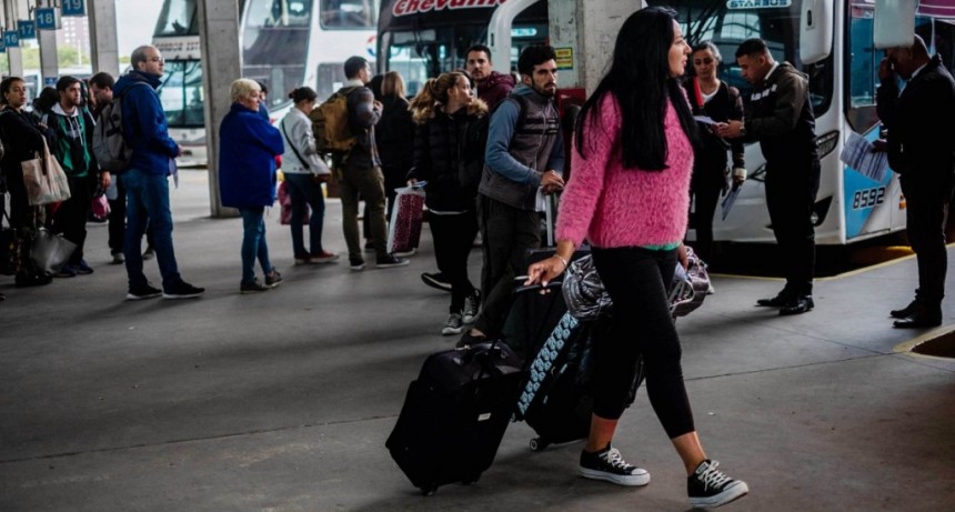 SE VENDIERON CASI 500 MIL PASAJES PARA VIAJAR ESTE FIN DE SEMANA LARGO