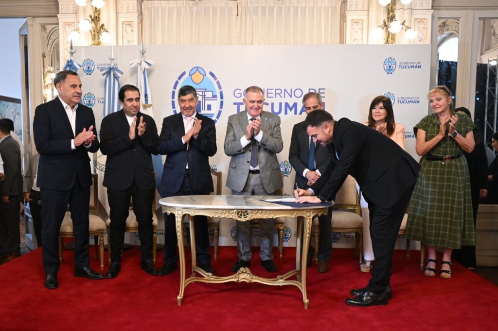 MONTEROS DENTRO DE LOS 7 MUNICIPIOS QUE FIRMARON CON LA UNT, PARA CONTINUAR LA FORMACI&Oacute;N EN ABOGAC&Iacute;A