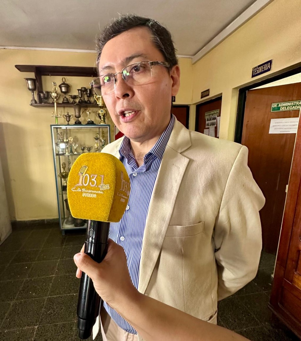 &ldquo;LA ESCUELA DEBE ARTICULAR SUS ACCIONES&rdquo; DIJO ARIEL VILLAGRA, RECTOR ESC. COMERCIO