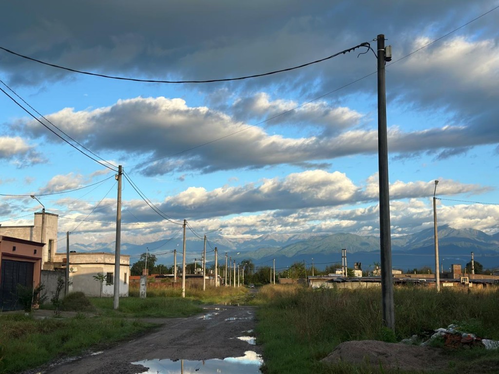 JUEVES MAYORMENTE NUBLADO. LLOVIZNAS AISLADAS