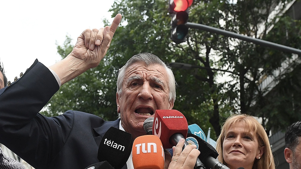 Gioja cree que debe ser Massa quien elija