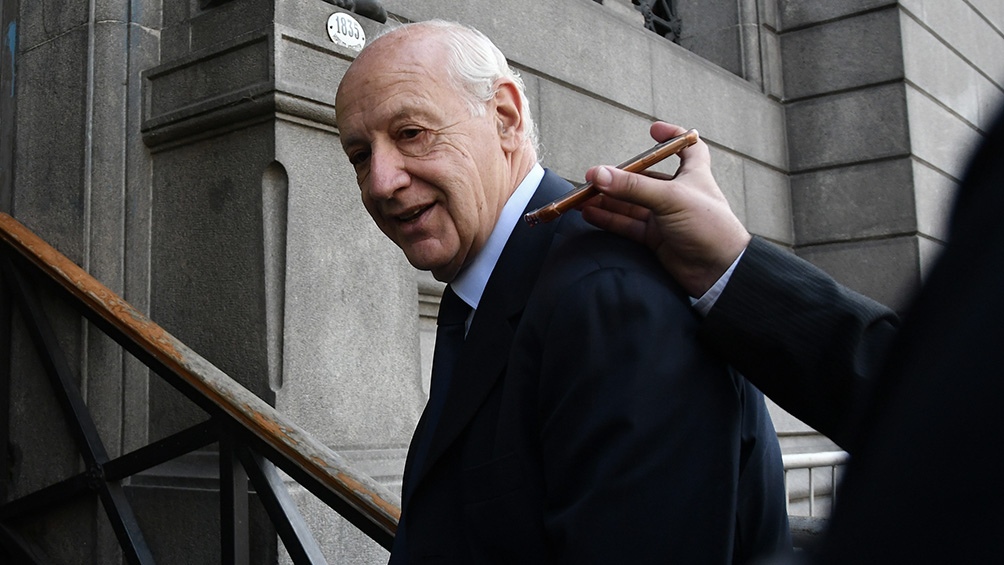 Lavagna lanza formalmente su precandidatura a presidente