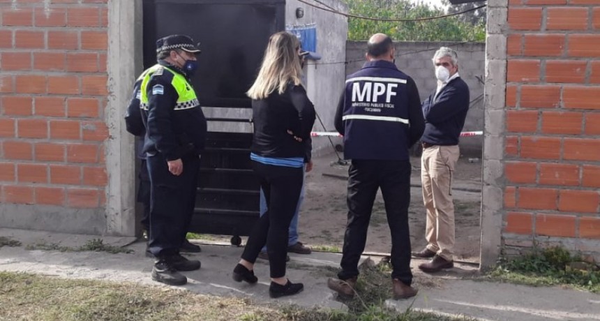 EN CIRCUNSTANCIAS QUE TRATAN DE SER ESCLARECIDAS UN HOMBRE HABRÍA ASFIXIADO A SU MUJER Y LUEGO SE AHORCÓ 