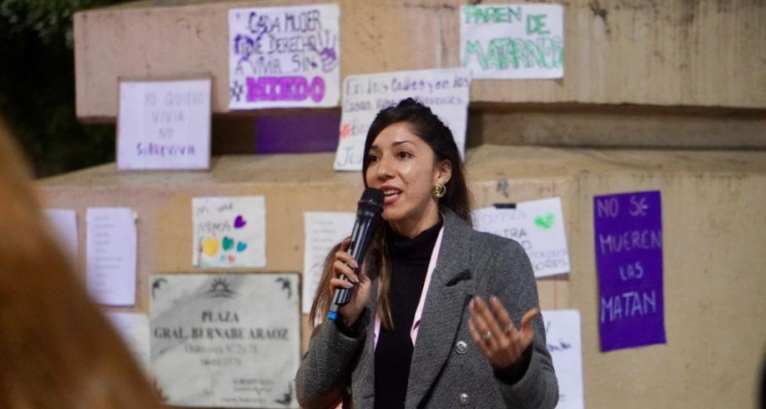&ldquo;ME SIENTO SOBREVIVIENTE DE LA VIOLENCIA DE G&Eacute;NERO&rdquo; DIJO UNA JOVEN EN LA MARCHA DE NI UNA MENOS EN MONTEROS
