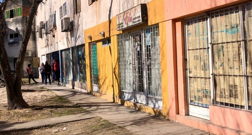 PERVERTIDO ACOSA MUJERES EN BARRIO ALBERDI