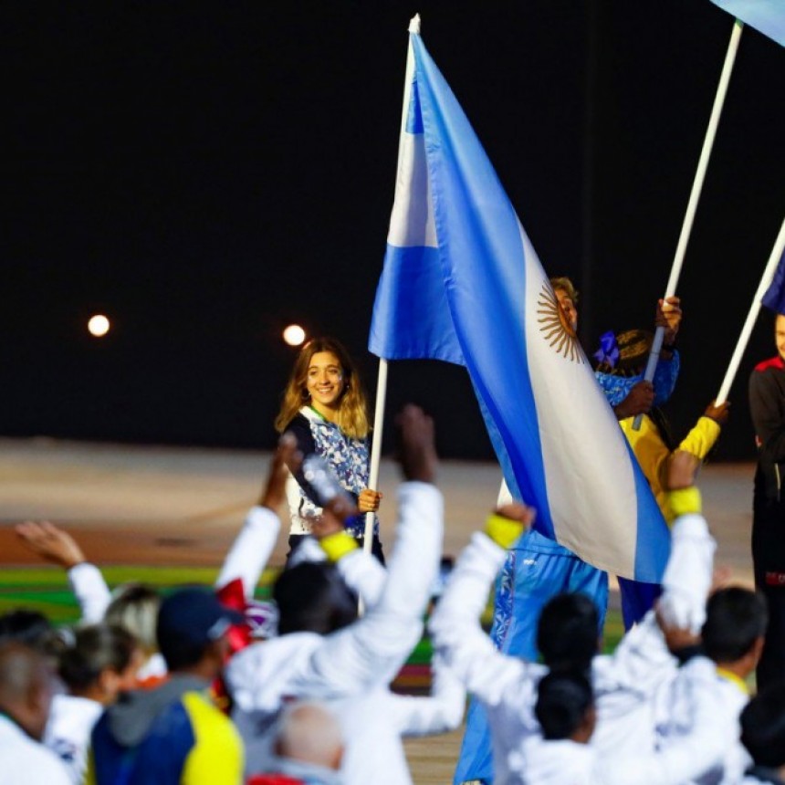 MAS DE 100 MEDALLAS Y UNA ABANDERADA DORADA