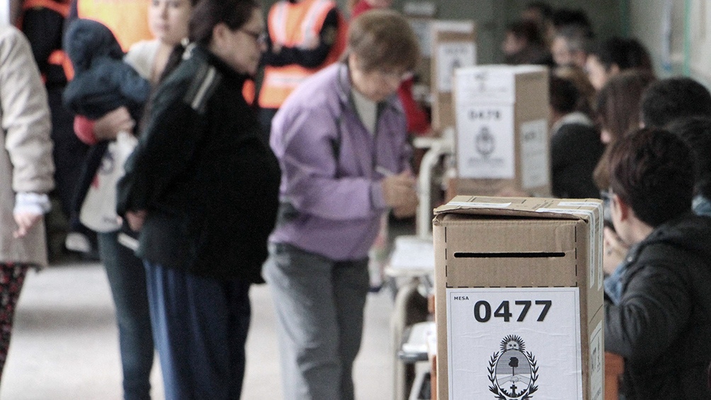 Las tres principales fuerzas traccionan con 9 listas de diputados