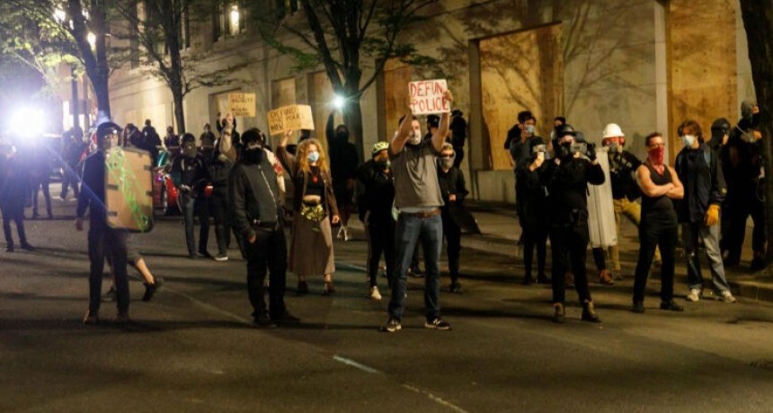 Una protesta en Portland terminó con varios detenidos