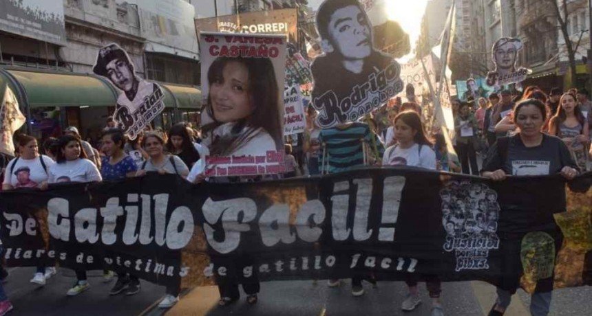 Marcha con distanciamiento y manifestación virtual contra el gatillo fácil