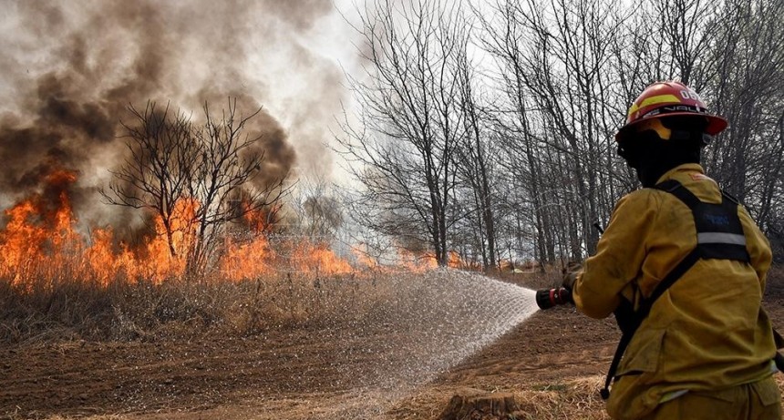 QUEDA UN SOLO FOCO ACTIVO DE INCENDIO EN VALLE DE PUNILLA Y SE ESPERAN LLUVIAS