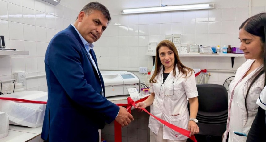 SANTA LUC&Iacute;A CUENTA CON UN AUTOANALIZADOR PARA LABORATORIO