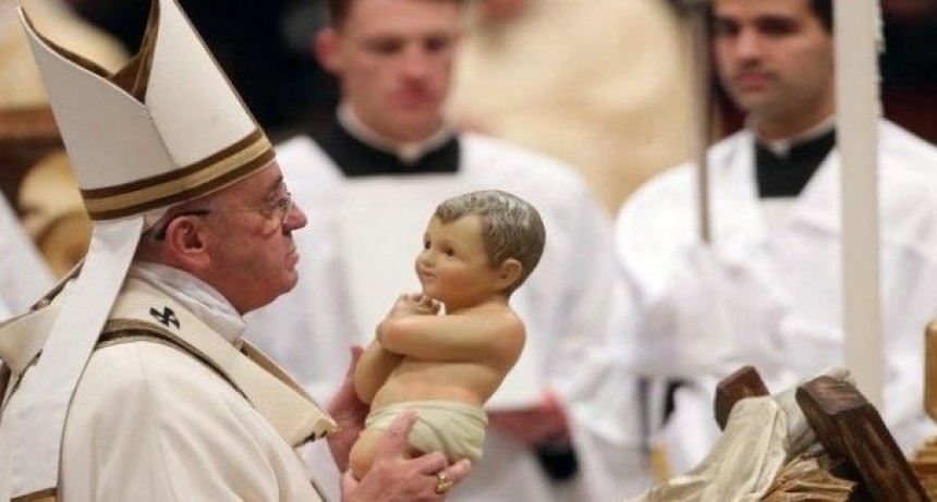 El Papa Francisco celebró la misa de gallo en el Vaticano