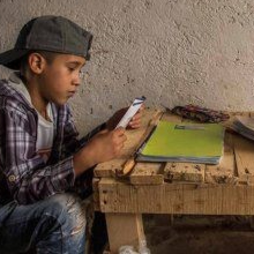 LOS CHICOS POBRES FUERON LOS MÁS PERJUDICADOS CON EL CIERRE DE ESCUELAS