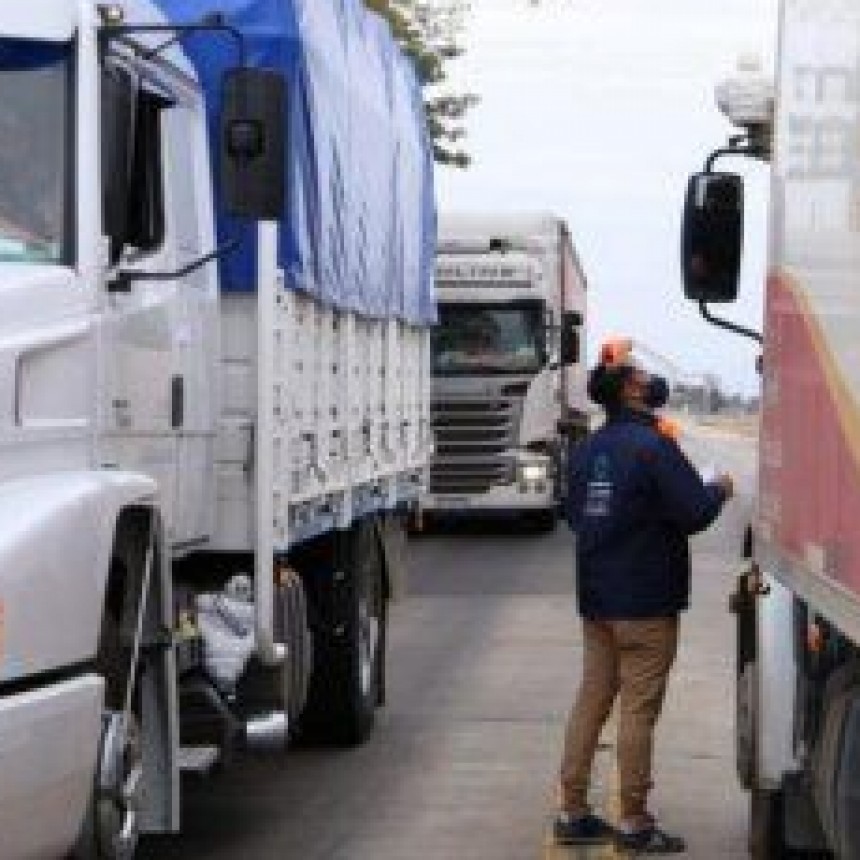 BONO DE FIN DE AÑO: CAMIONEROS RECIBIRÁN 25 MIL PESOS